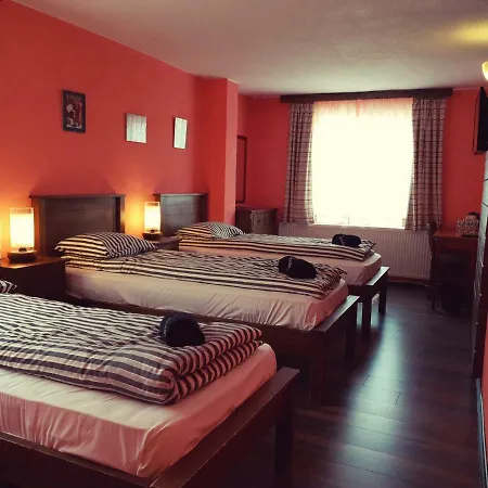 Hotell Avalon 2*